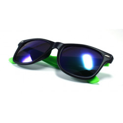 Revo Wayfarer Sonnenbrille Bicolor schwarz grün